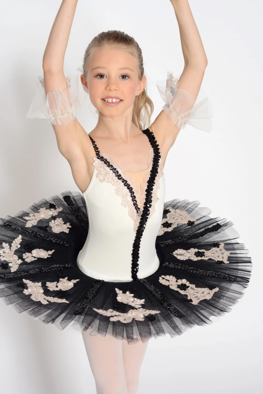 DSD0320 Girl's Costume, With Decorations 5 DSD0320 Girl's Costume, With Decorations - Image 3