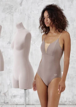 DAD1930MP LITTLE CHARLOTTE, Leotard With Straps -Grishko Dance Wear Store 0100000000002042 9 1930 3 jpg 637280755990000000