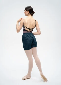 0408 BAE, Lady’s Warm-up Shorts 20 0408 BAE, Lady’s Warm-up Shorts -Grishko Dance Wear Store 0100000000003233 8 0408 4 jpg 638376268720000000