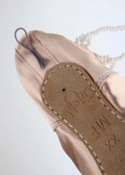 0521SW1 DREAM, Souvenir Pointe Shoes -Grishko Dance Wear Store 0100000000003970 8 Dream 08 jpg 638064554260000000
