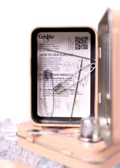 SK001G Sewing Kit - Tin Box -Grishko Dance Wear Store 0100000000004526 4 G Sewing20Kit 02 jpg 638735676450000000
