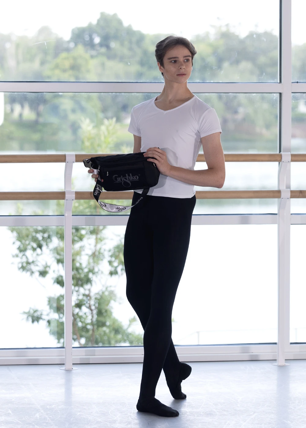 BC009BAG Fanny Pack - Black 5 BC009BAG Fanny Pack - Black - Image 3